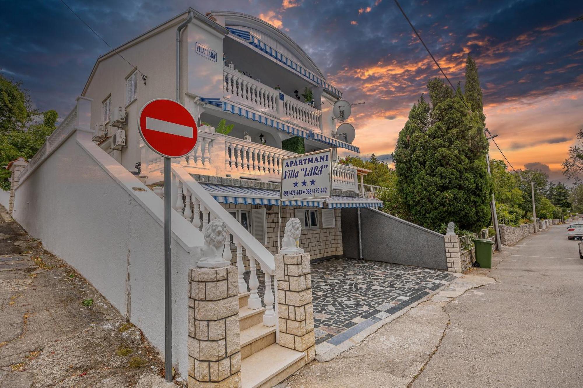 Villa Lara Кленовица Экстерьер фото